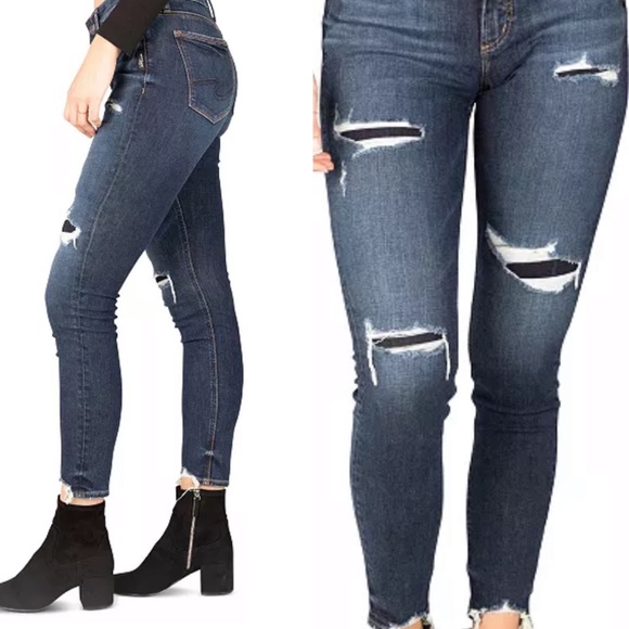 Silver Jeans - Picture 2 of 14